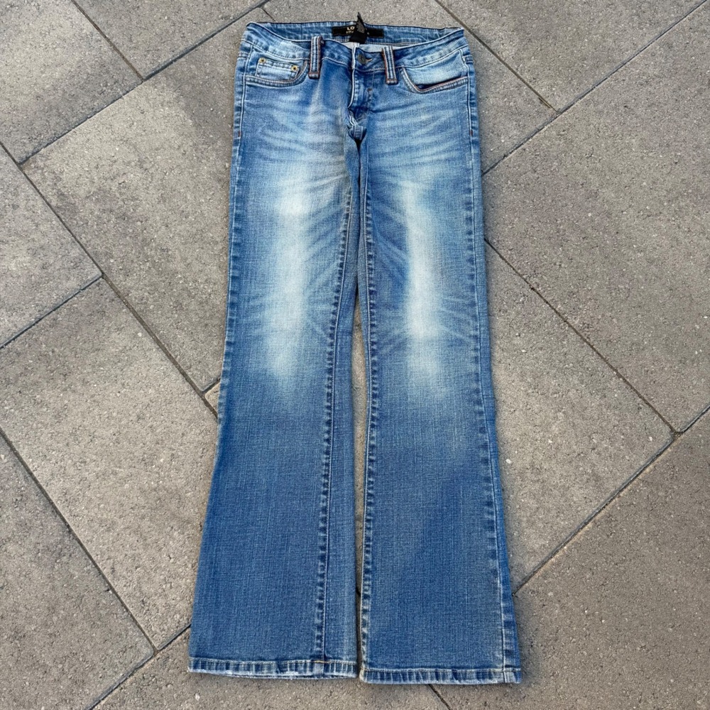 Lot29 Authentic Apparel Low Rise Flare Jeans Blue Wash Size 5 Y2K Embroidered